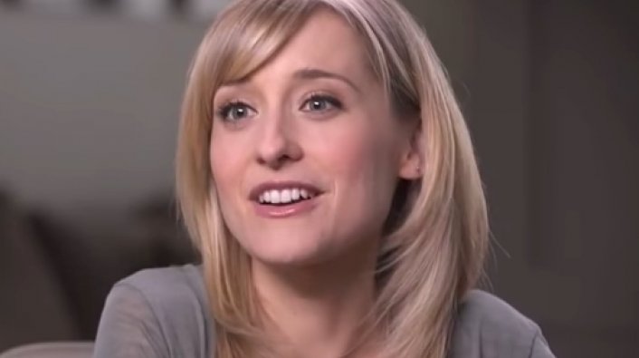 Smallville Actress Allison Mack Arrested In Cult Sex