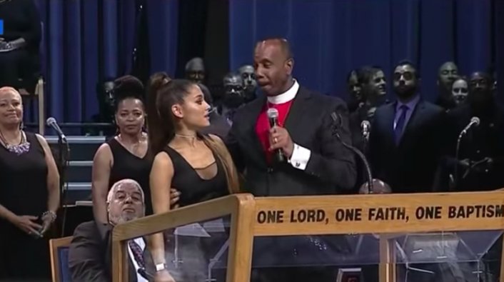 Update Pastor Apologizes To Ariana Grande For Grabbing Her During Service